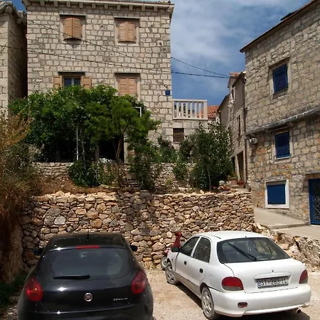 Apartment By The Sea Sutivan, Brac - 719 Sutivan