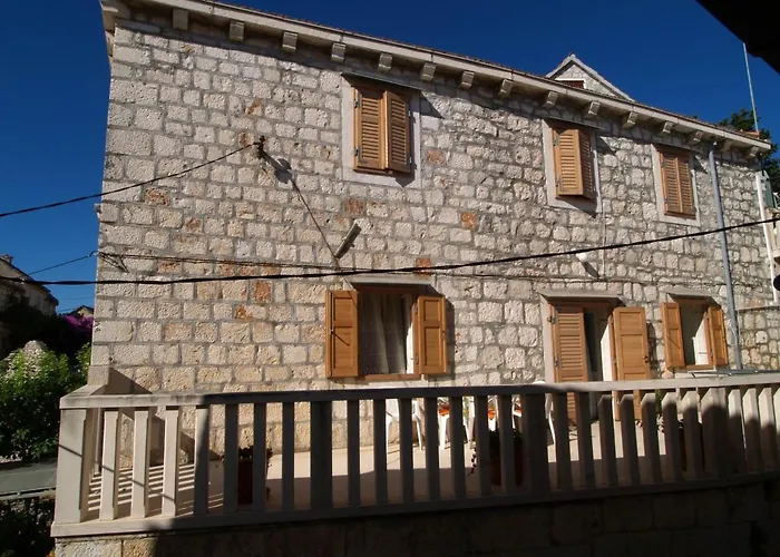 By The Sea Sutivan, Brac - 719 * 수티반