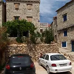 아파트 By The Sea Sutivan, Brac - 719 수티반